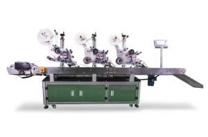 Automatic flat three-head labeling machine